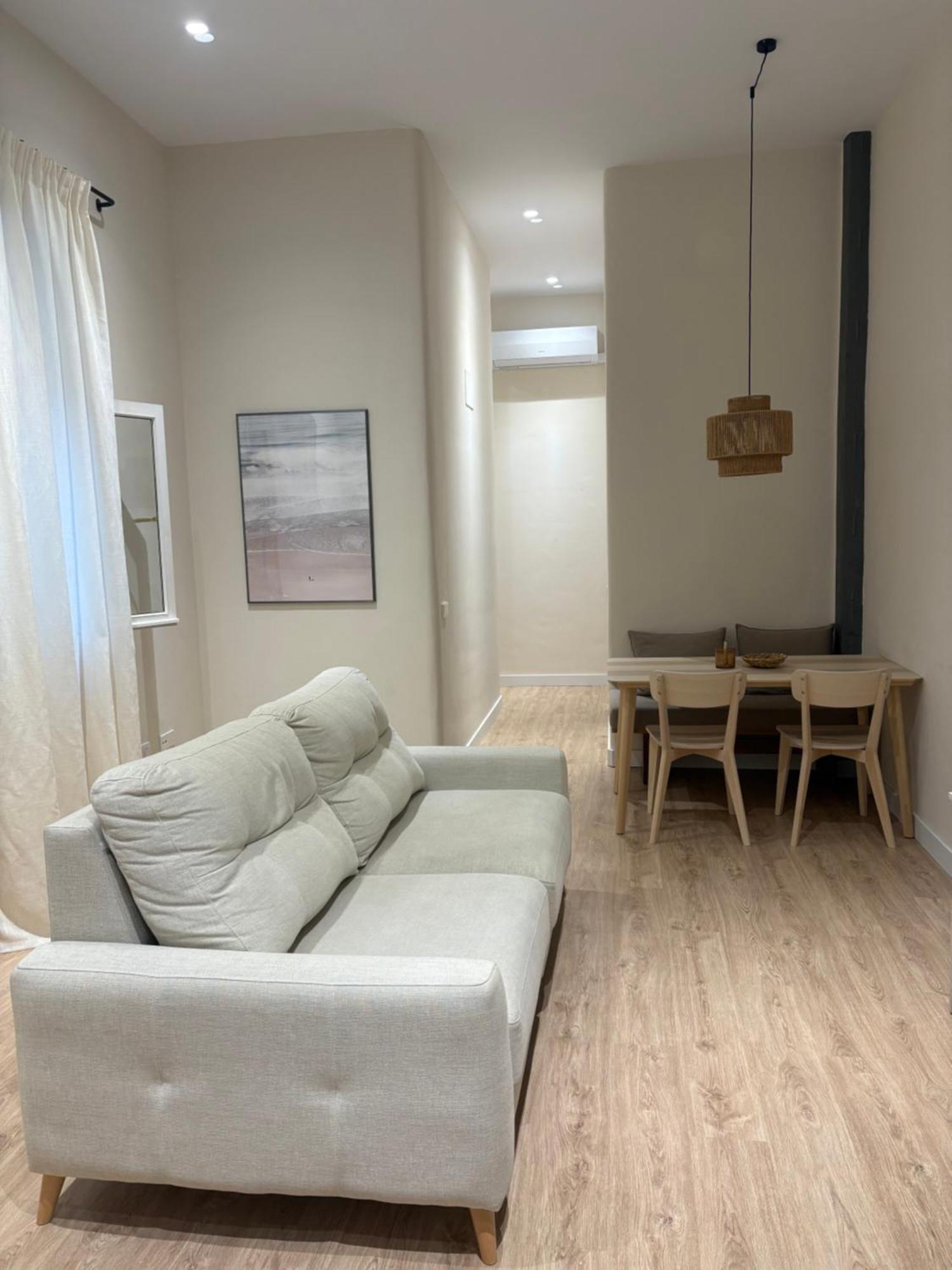 Apartamento Premium En Plaza Mina Minimalismo Y Confort A Pasos Del Mar Cádis Exterior foto