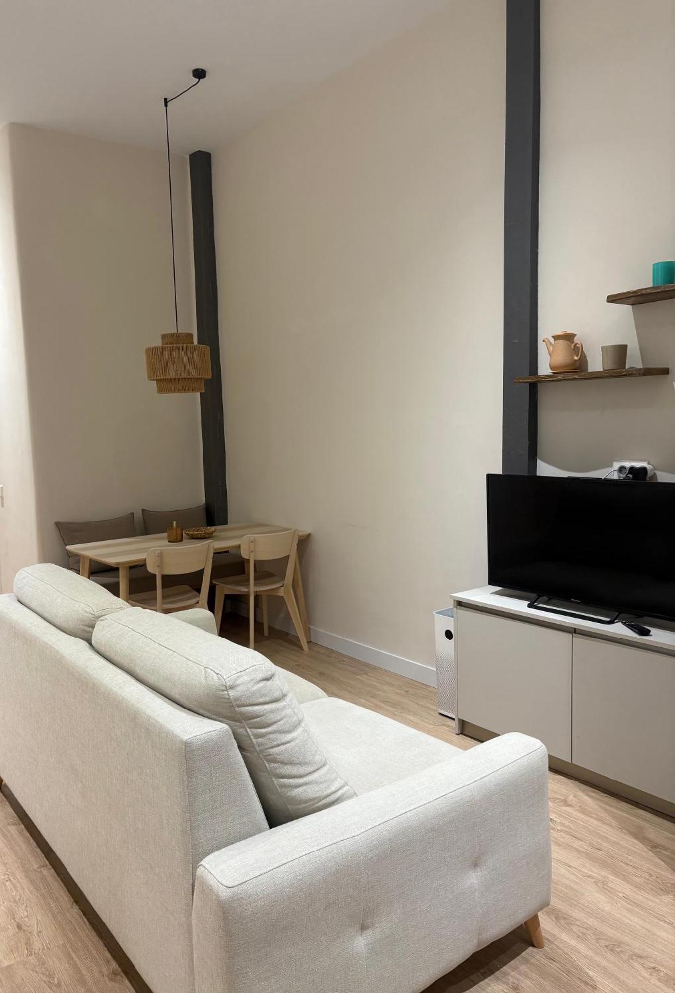 Apartamento Premium En Plaza Mina Minimalismo Y Confort A Pasos Del Mar Cádis Exterior foto