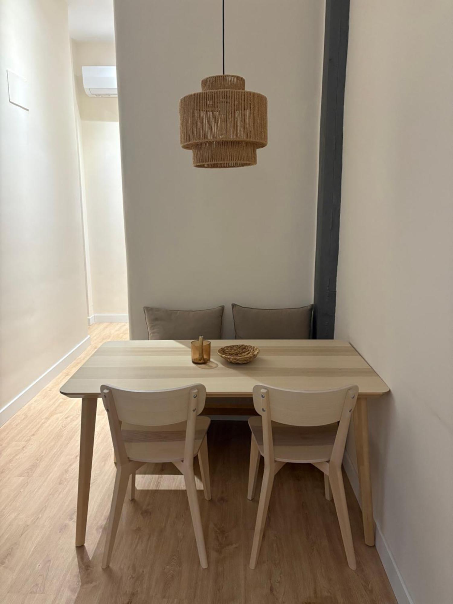 Apartamento Premium En Plaza Mina Minimalismo Y Confort A Pasos Del Mar Cádis Exterior foto